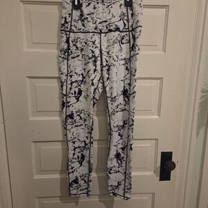 Dragon Fit Monochrome Marble Print Leggings